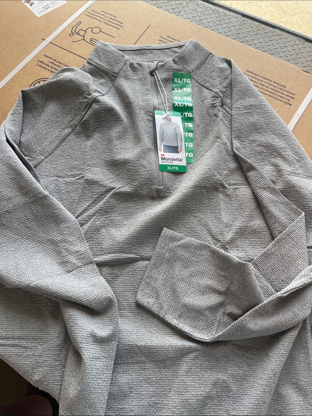 Mondetta Men’s Light Gray Half-Zip Textured Pullover